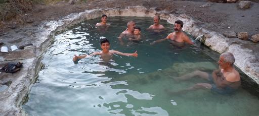 عکس آب گرم تیل