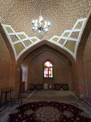 عکس مقبره شیخ محمود شبستری