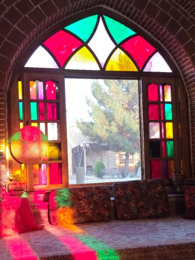 عکس مقبره شیخ محمود شبستری