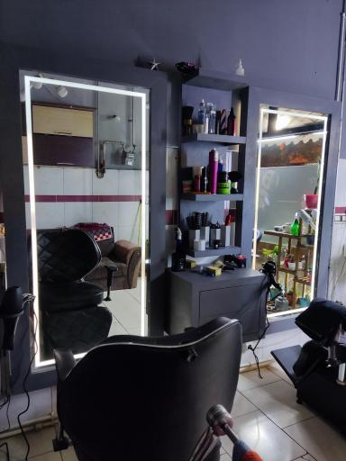 عکس سالن آرایشی معراج