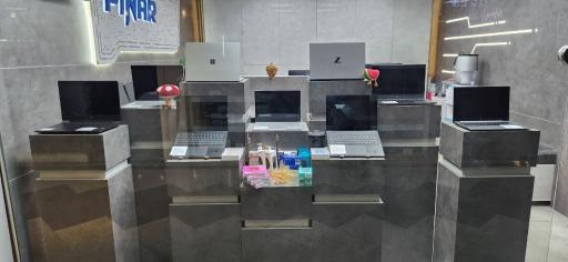 عکس فروشگاه پینار لپ تاپ