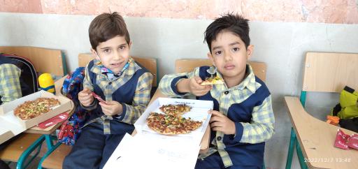 عکس دبستان مهرگان 