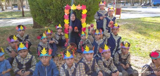 عکس دبستان مهرگان 