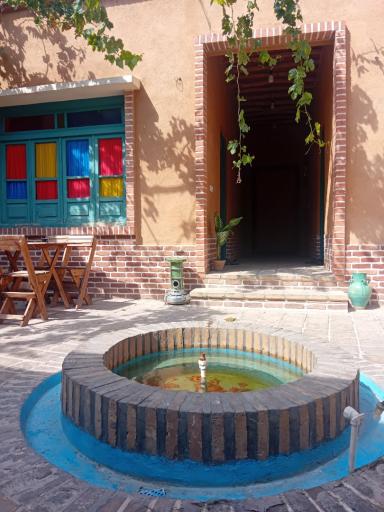 عکس بوم‌گردی کاشانه بسطام
