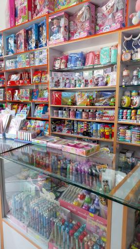 عکس لوازم التحریر و اسباب بازی فروشی پاسارگاد