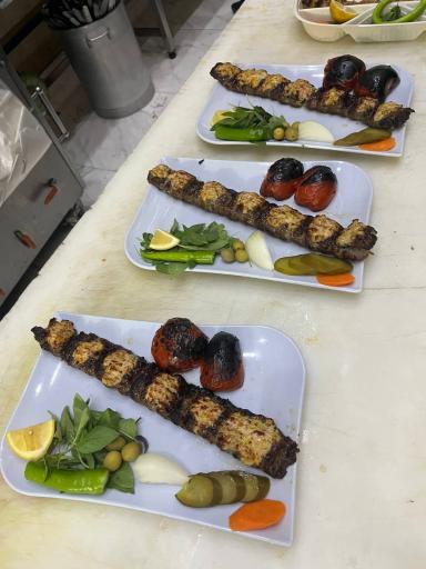 رستوران معین