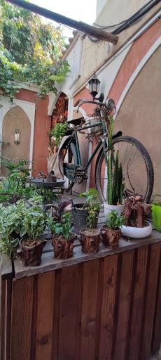 عکس عمارت باوان