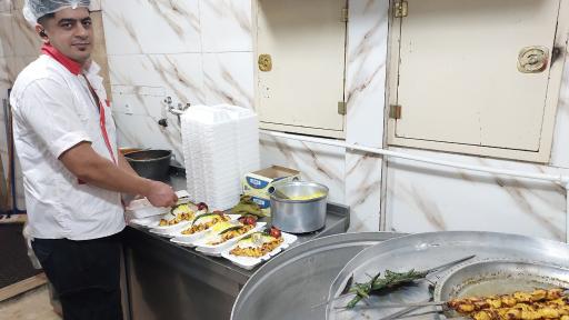 عکس تهیه غذا جوجه ترافیک