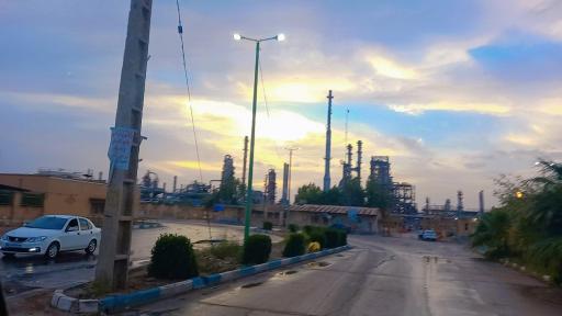 عکس دروازه 13 پالایشگاه آبادان