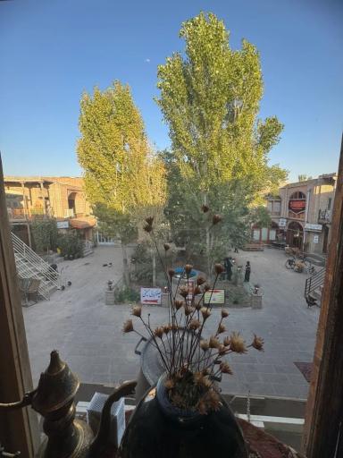 عکس رستوران شازده