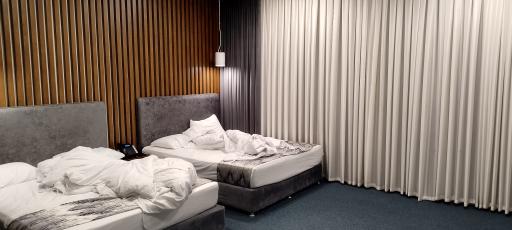 عکس هتل لعل متین