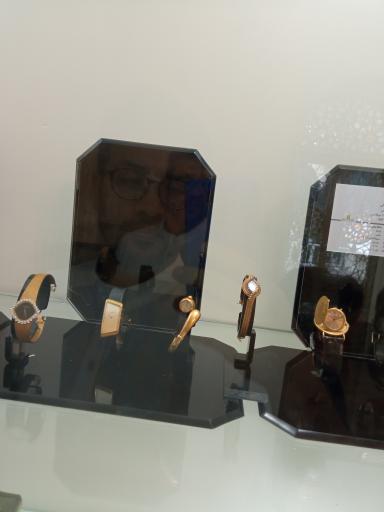 عکس گالری موزه زمان