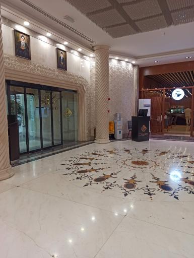 عکس هتل لعل متین