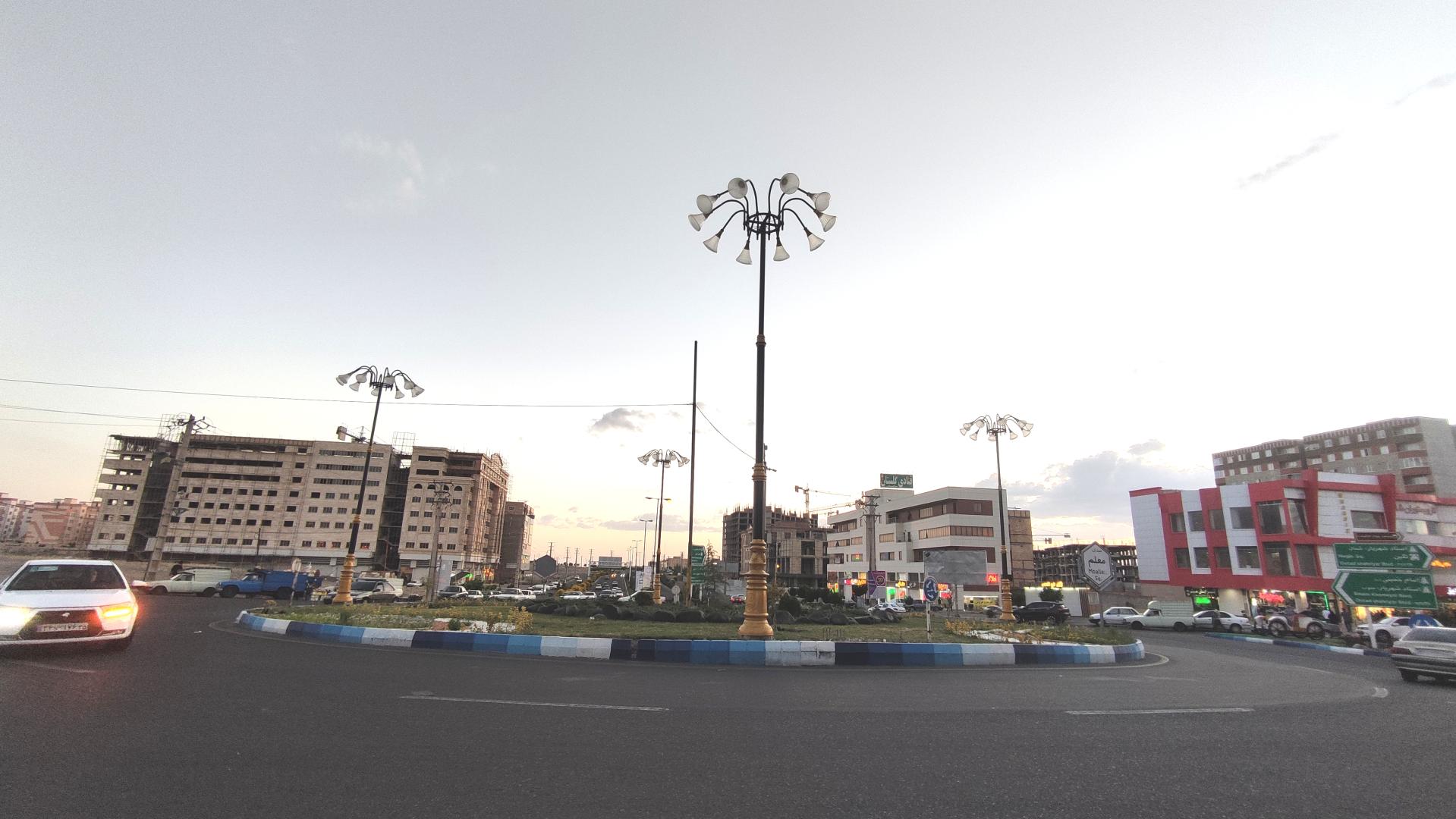 عکس میدان معلم 