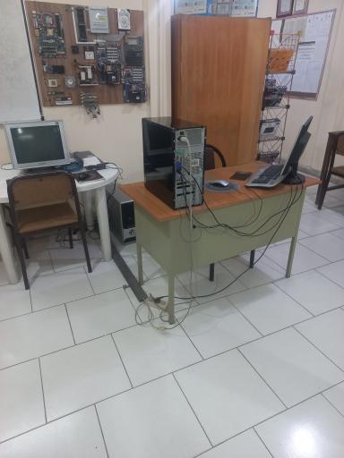 عکس آموزشگاه کامپیوتر نیک پرداز