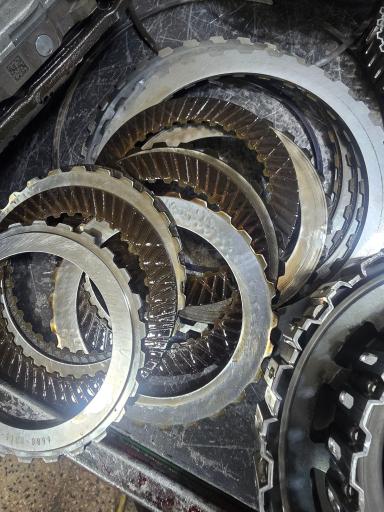 عکس تعمیرگاه نیسان نقی 