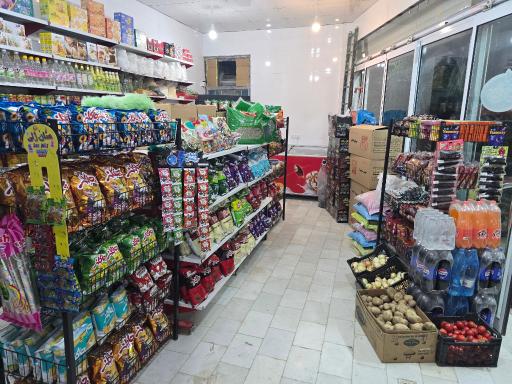 عکس سوپرمارکت عارف