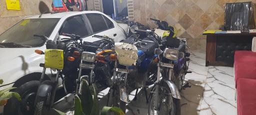 عکس گالری اتو موتور طاهر خامنه 