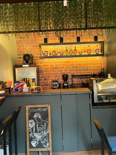 عکس کافه کالیبورن 