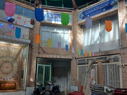 عکس تکیه پایین تجریش