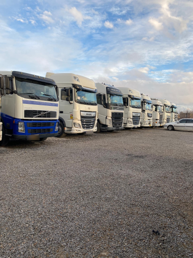 عکس نمایشگاه کامیون فرج‌پور