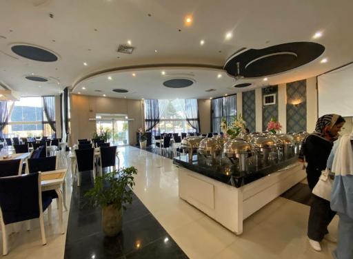 عکس رستوران شبهای رویایی