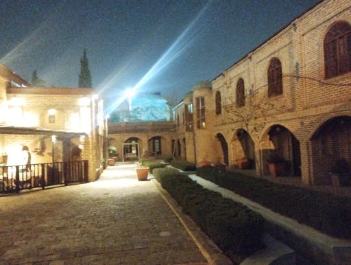 عکس رستوران سیمرغ