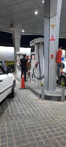 عکس پمپ بنزین دراک