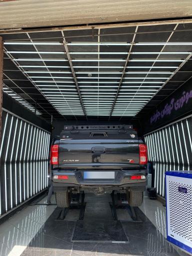 عکس کارشناسی و تشخیص رنگ مهندس دهقان