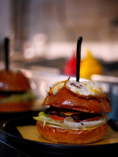 عکس فست‌فود پسر خاله