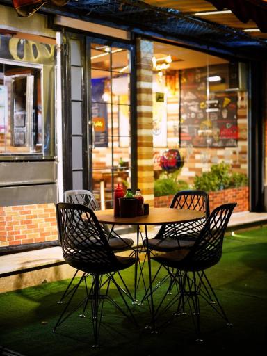 عکس فست‌فود پسر خاله