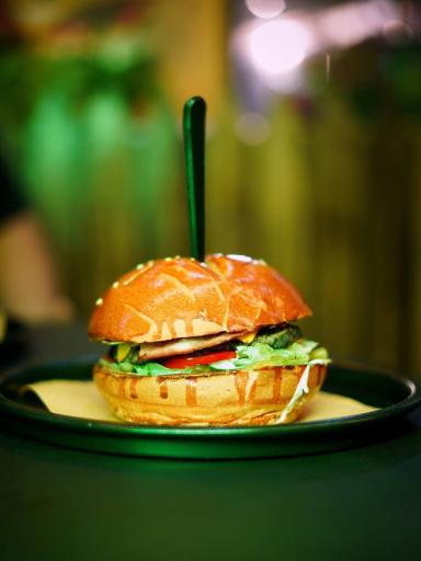 عکس فست‌فود پسر خاله