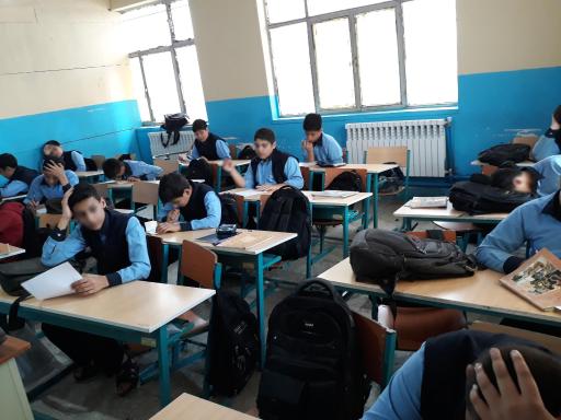 عکس دبیرستان پسرانه شهدای مدافع حرم