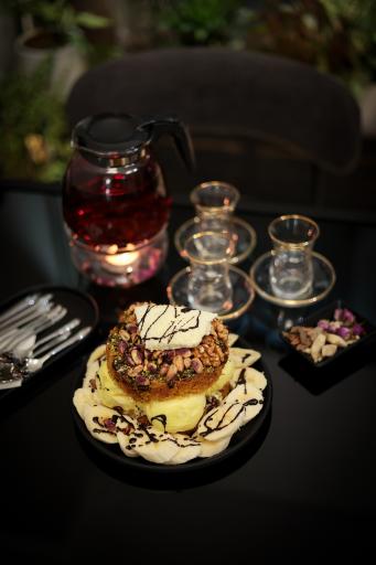 عکس کافه باقلوا وانیا