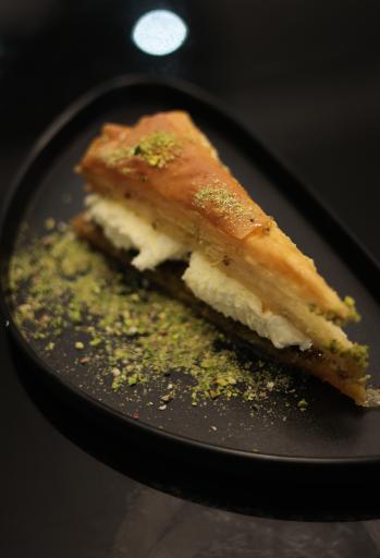 کافه باقلوا وانیا