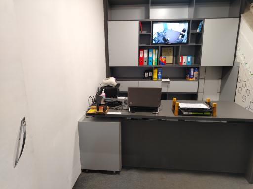 عکس آموزشگاه دانشجو 