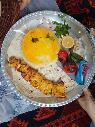 عکس رستوران دایه