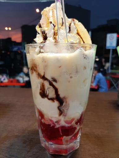 عکس آبمیوه بستنی لب کارون