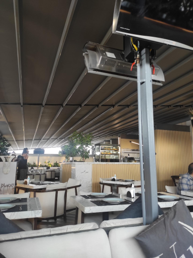 عکس رستوران دژاوو