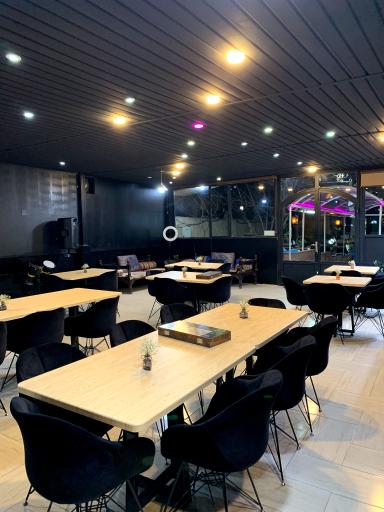 عکس رستوران باغ شمشاد