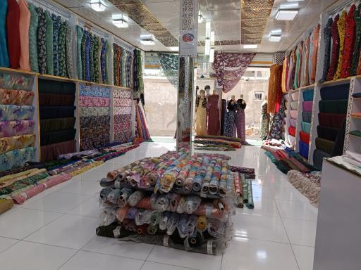 عکس پارچه سرای بزرگ هدایتی