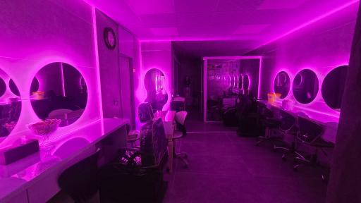 عکس سالن زیبایی و آموزشگاه فائزه خسروی