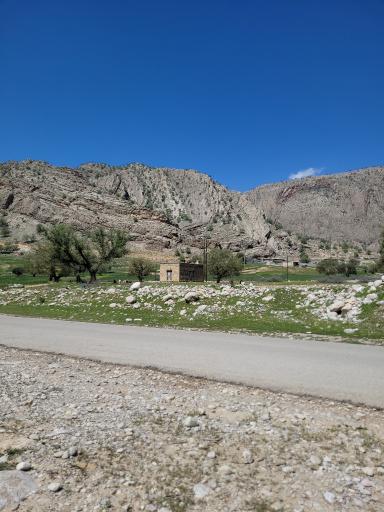 عکس تنگ پیرزال