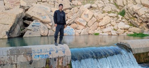 عکس تنگ پیرزال