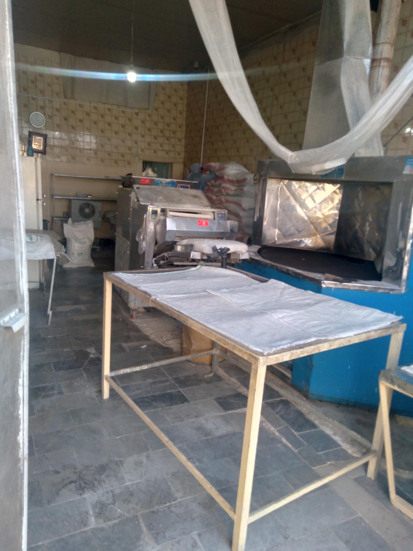 عکس نانوایی لواشی۳۳۷۷ 