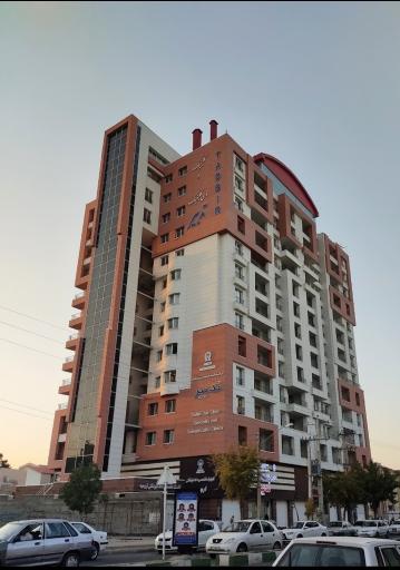 عکس دی کلینیک و کلینیک های تخصصی و فوق تخصصی تدبیر