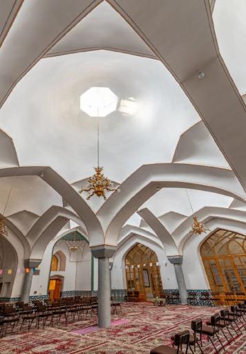 عکس مقبره و مدرسه علمیه حاجی کلباسی