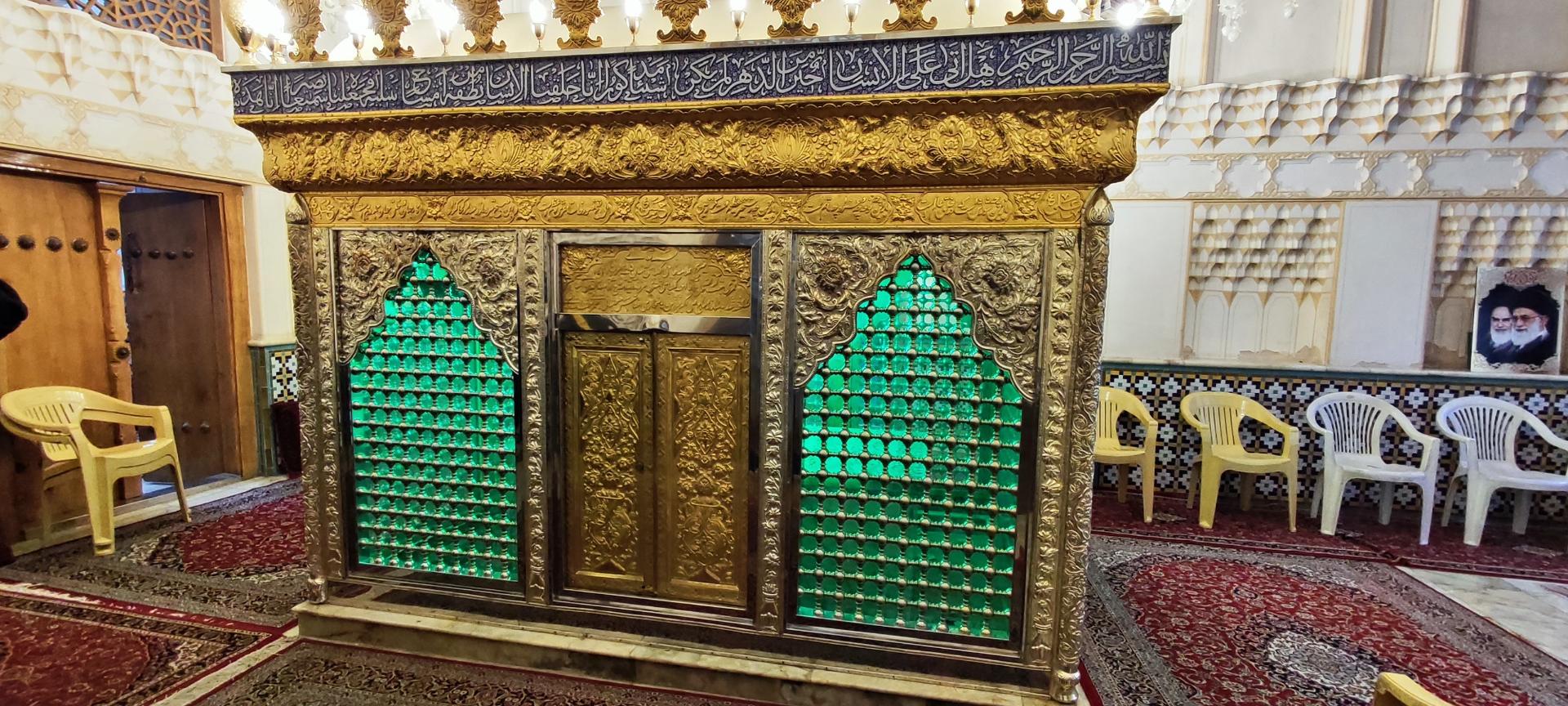 عکس مقبره و مدرسه علمیه حاجی کلباسی