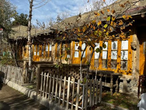 عکس رستوران باغ عناب