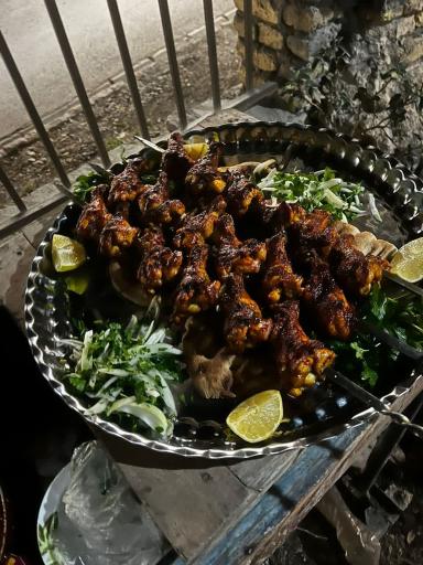 عکس رستوران باغ عناب